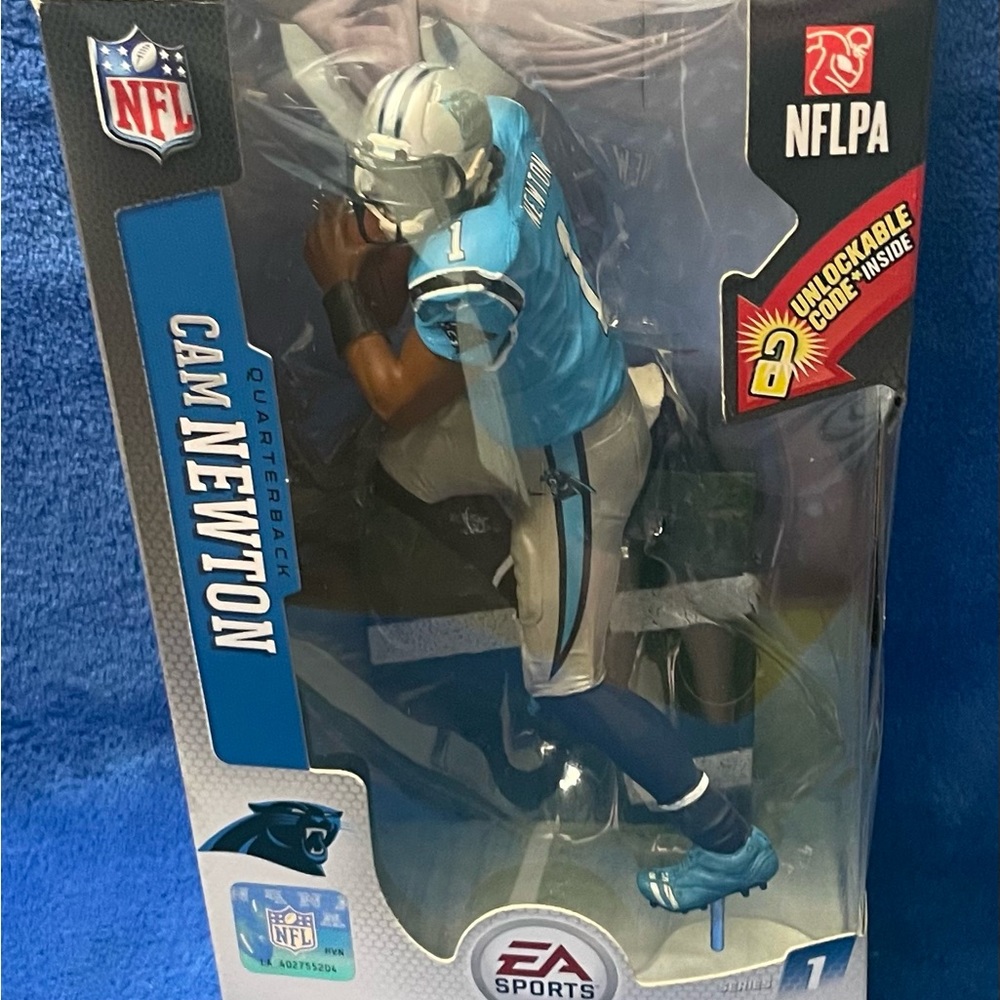 NIB EA Sports Madden NFL 17 Ultimate Team Series Cam Newton/Carolina Panthers.